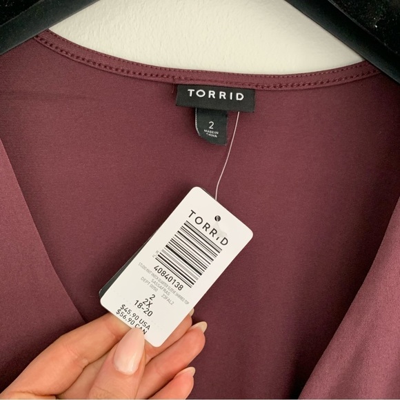 NWT Torrid studio knit quarter sleeve shirred top burgundy brown size 2X - Picture 3 of 8